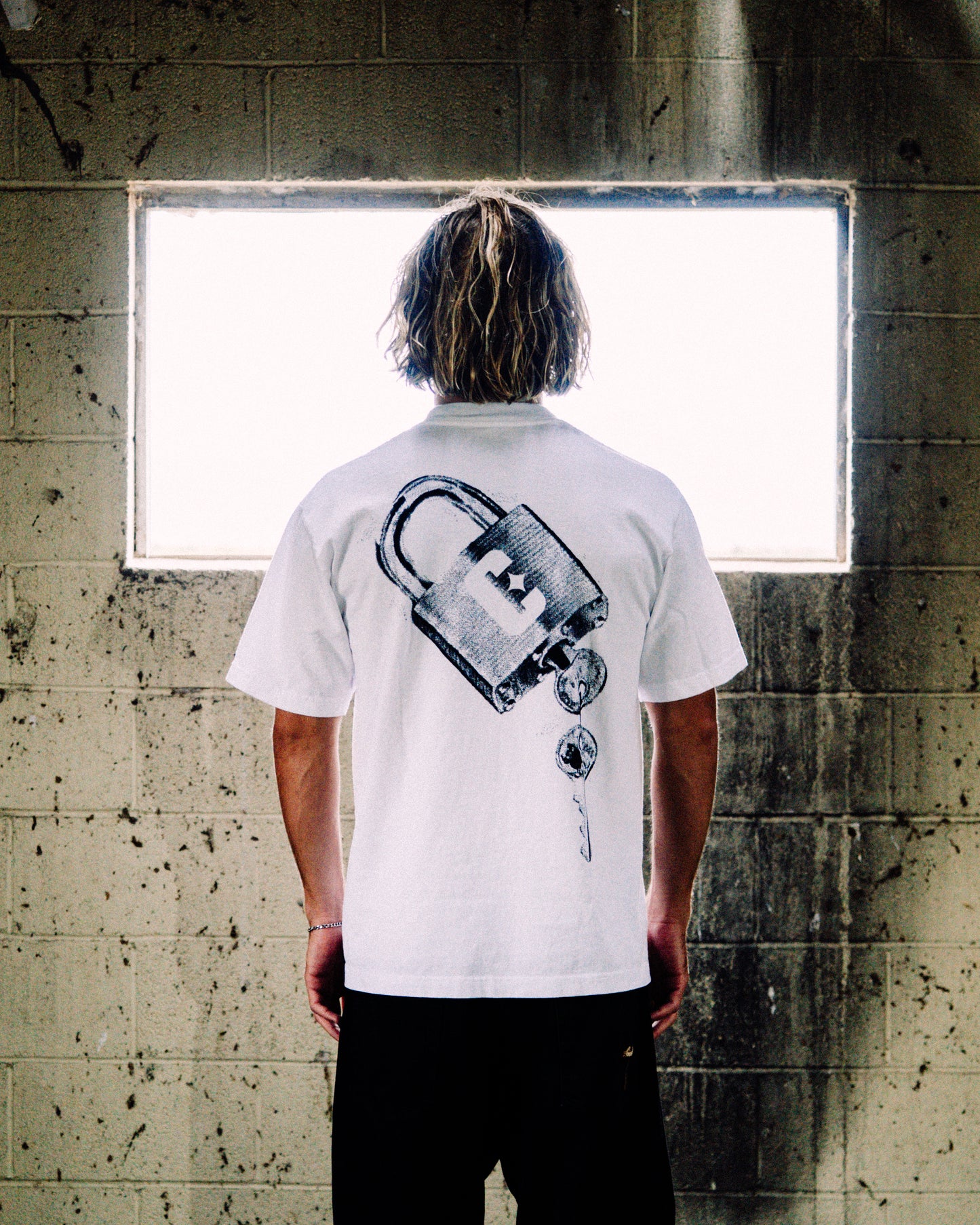 Concrete Lock Tee